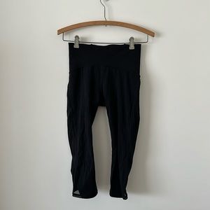 Lululemon Cropped Leggings Size 4